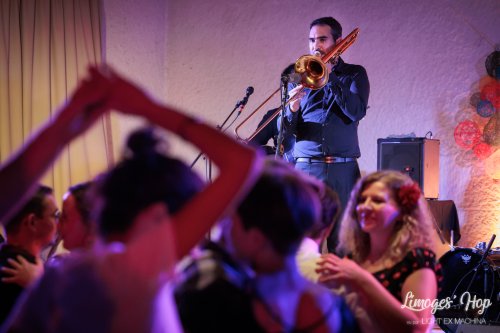 Limoges'Hop festival 2022

Partage libre avec le crédit et la citation (@lightexmachina) de l'auteur pour tout usage non promotionnel et non commercial.

© Alexandre - LIGHT EX MACHINA 2022, tous droits réservés.